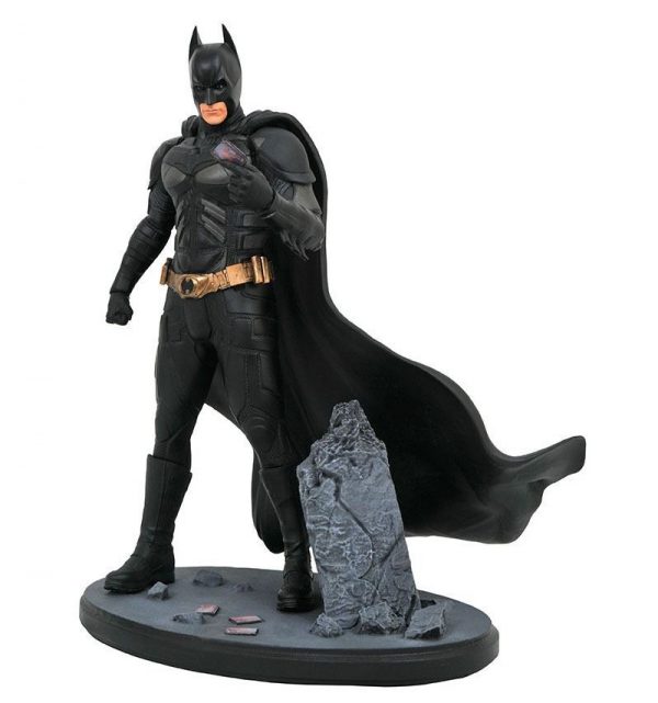 BATMAN "THE DARK KNIGHT". DIAMOND SELECT TOYS