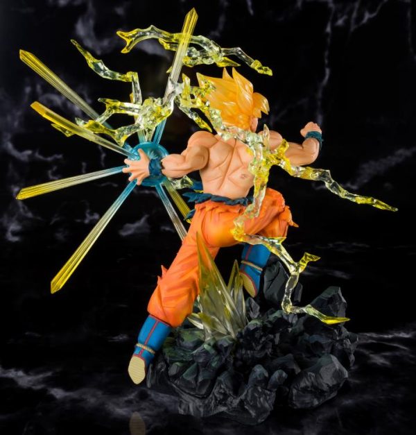 SUPER SAIYAN SON GOKU -THE BURNING BATTLES-. FIGUARTS ZERO. BANDAI - Imagen 3