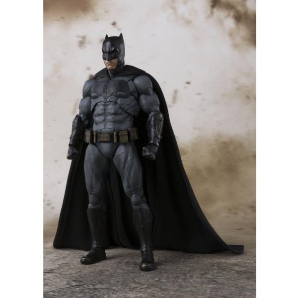 S.H.FIGUARTS BATMAN JUSTICE LEAGUE. BANDAI