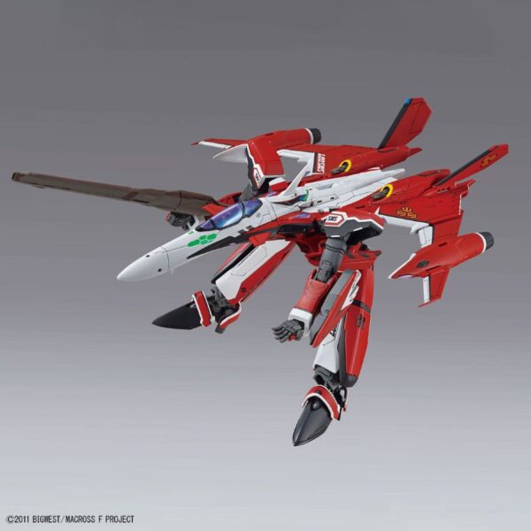 Robotech HG YF-29 Durandal Valkyrie (Alto Saotome Use Ver.) 1/100. Bandai - Imagen 4