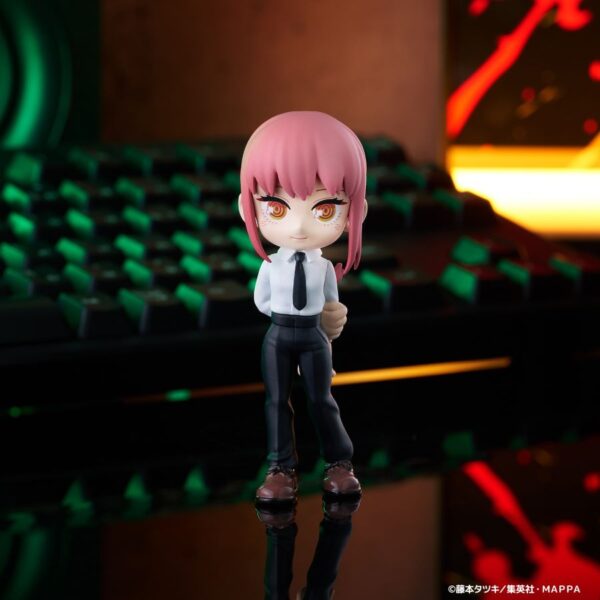 Detalle de las figuras de Chainsaw Man en estilo deformed – Colección PalVerse en Ecuador.