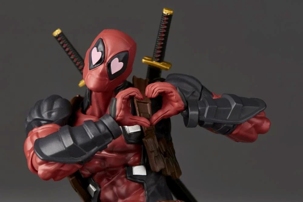 Expresiones y accesorios de la figura Yamaguchi Deadpool.